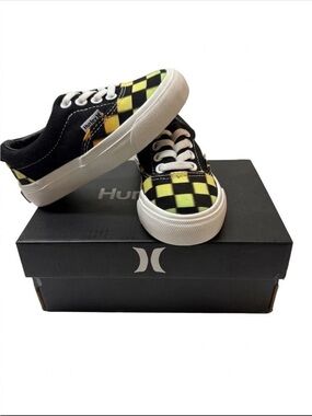 Hurley Kids Checkerboard Lace-Up Sneakers in Black and Yellow-Green